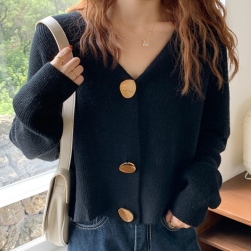 Ukawaii女性大人気 金属ボタン付き やわらかい ニット 合わせやすい 無地 カジュアル セーター