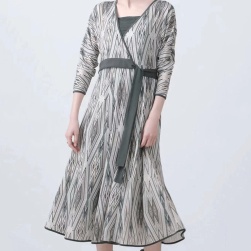 Ukawaii 大人可愛い ファッション プリント ｖネック ウエスト締め 着瘦せ デートワンピース