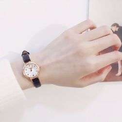 Ukawaii 激安 韓国風 シンプル 人気 合わせやすい 腕時計