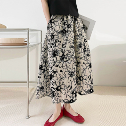 韓国風ファッション フェミニン 刺繍 切り替え Aライン すね丈 スカート