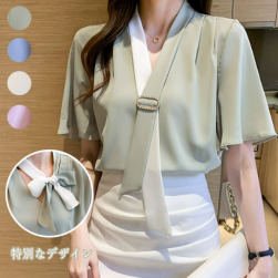 柔らかくて優しい印象 韓国系 ファッション 配色 Vネック フレア袖 シフォンシャツ