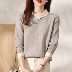 柔らかくて優しい印象 フェミニン 折り襟 切り替え 配色 ニットセーター