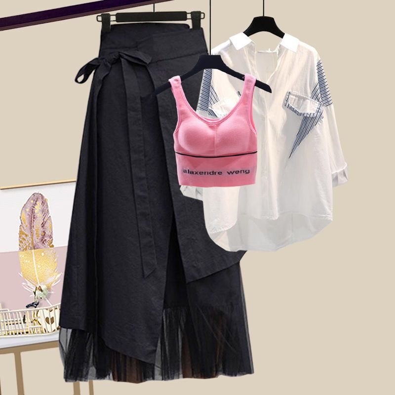 ピンク/ベスト+ホワイト/シャツ+ブラック/スカート