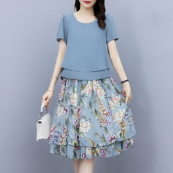 夏を楽しむ!エレガント 切り替え シンプル 半袖 Tシャツ+Aライン 花柄 スカート 2点セット