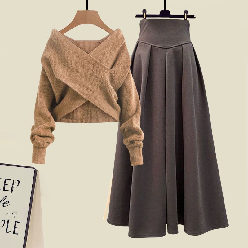 キャメル/セーター＋コーヒー/スカート