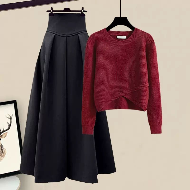 レッド／セーター＋ブラック／スカート