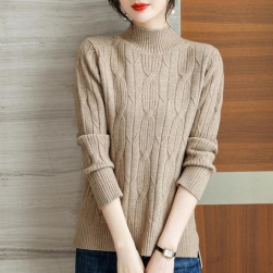 女っぽさが漂う ファッション 無地 柔軟加工 大きめのサイズ感 ハーフネック ニットセーター