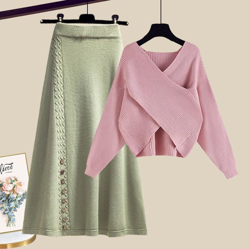 ピンクセーター＋グリーンスカート