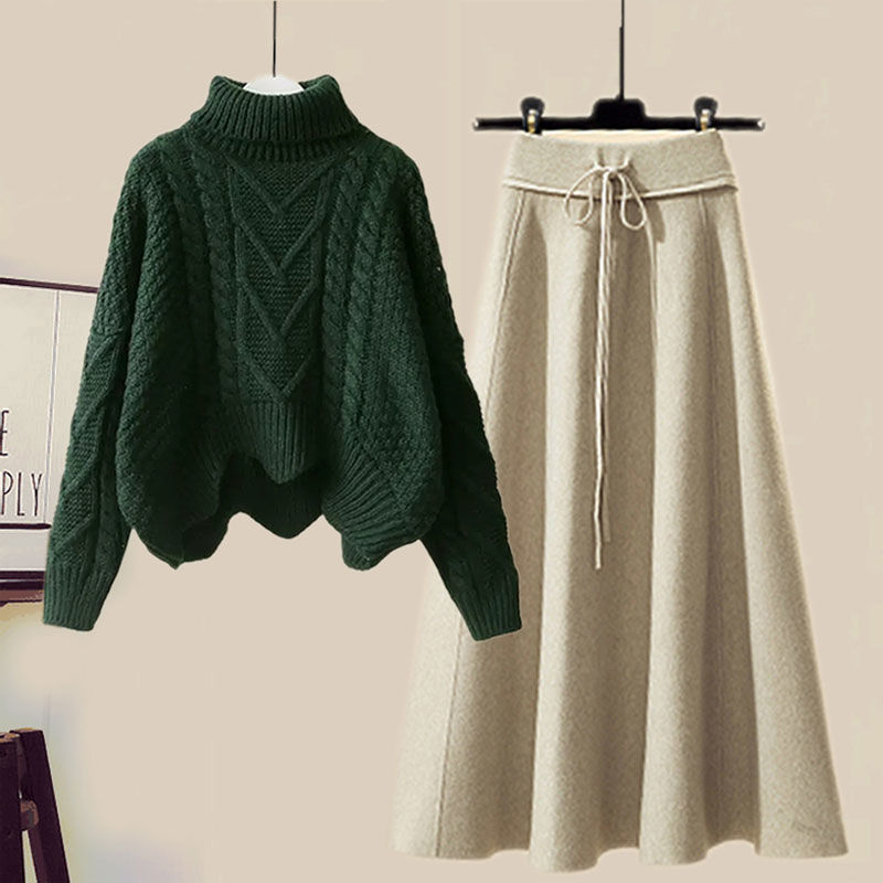 グリーンセーター＋アプリコットスカート