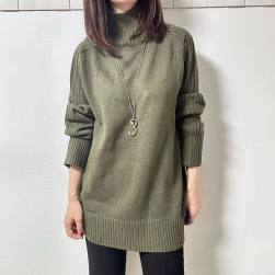 韓国風ファッション ハイネック ナチュラル 無地 大きめのサイズ感 ニットセーター