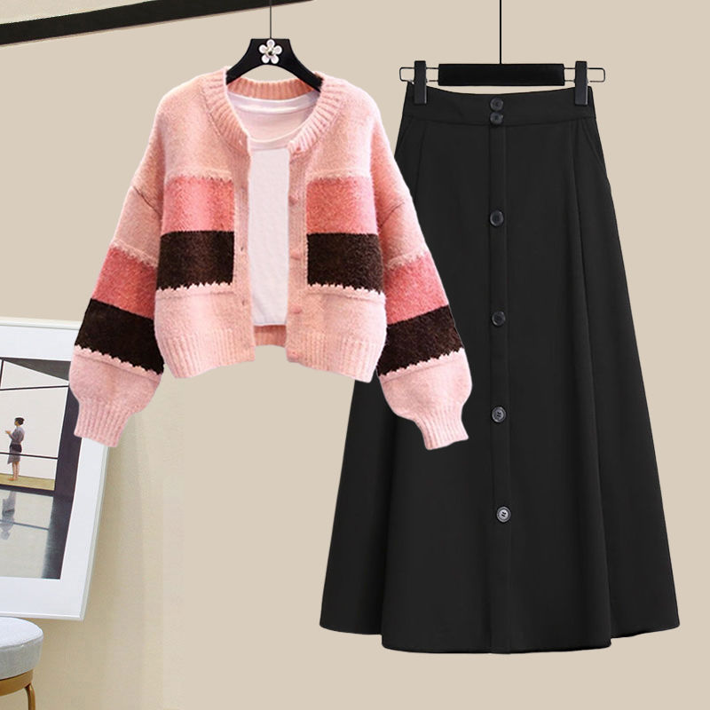 ピンクセーター＋スカート