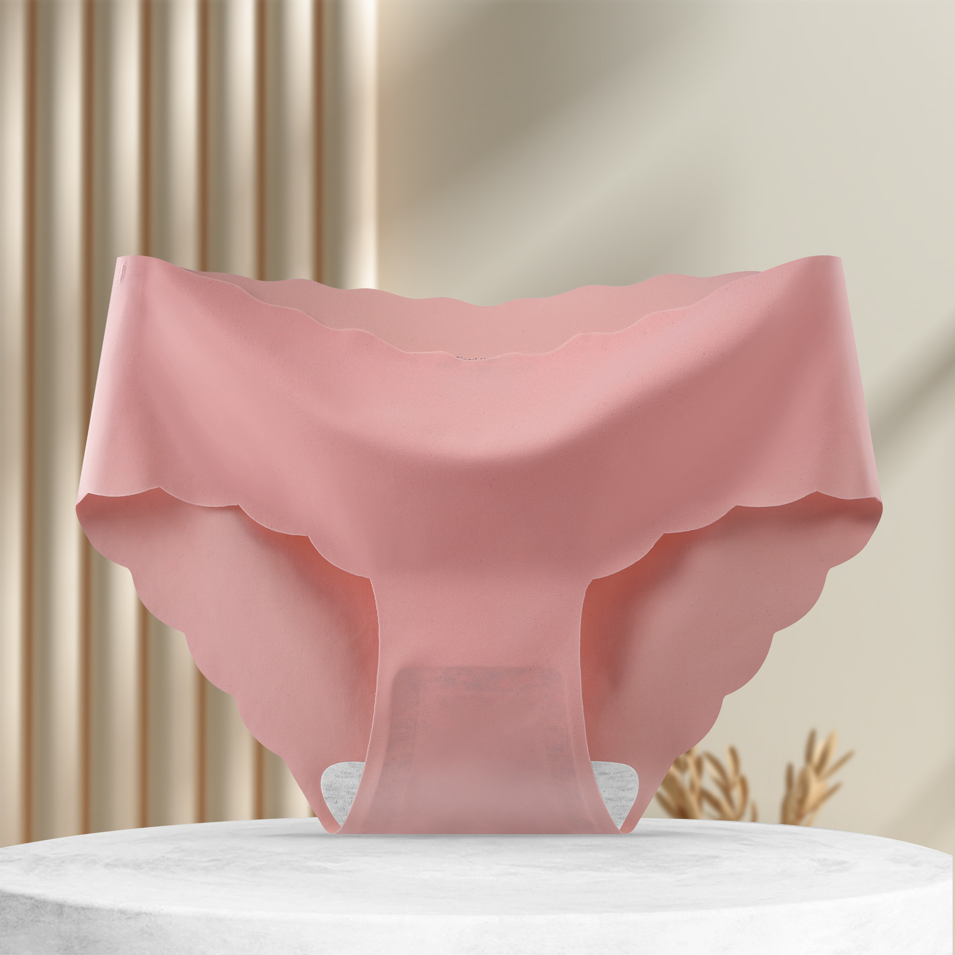 ピンク