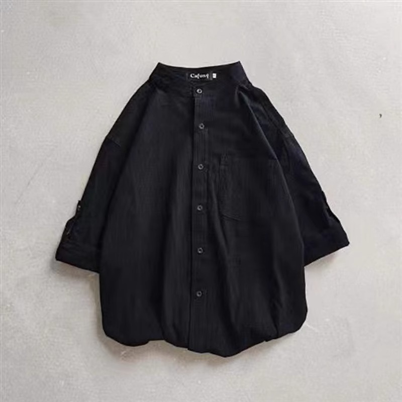 ブラック