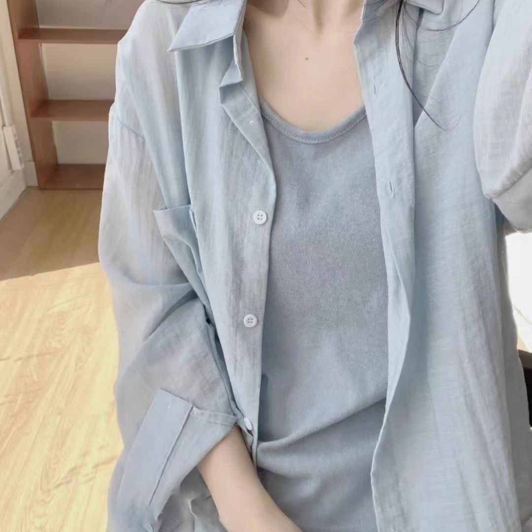 ブルー