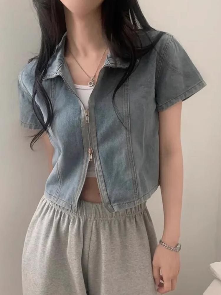 ブルー