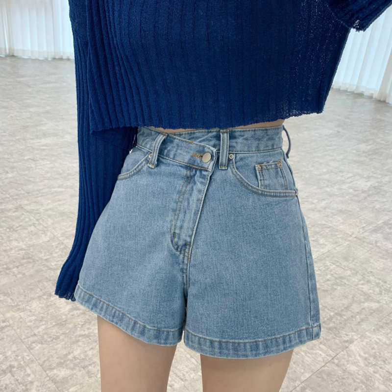 カジュアルなハイウエストダメージデニムショートパンツ