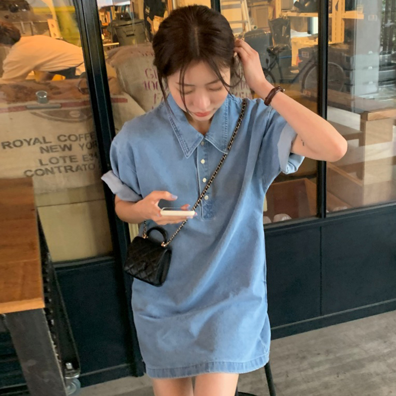 小柄女子向け デニムシャツワンピース ゆったりストレートライン 半袖デザイン