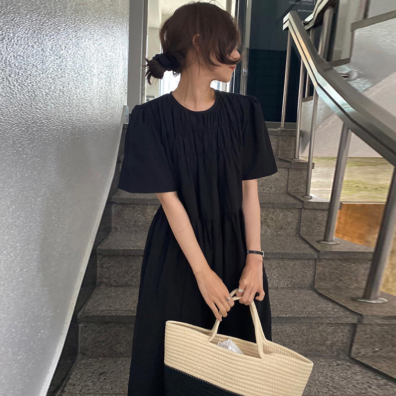 ブラック