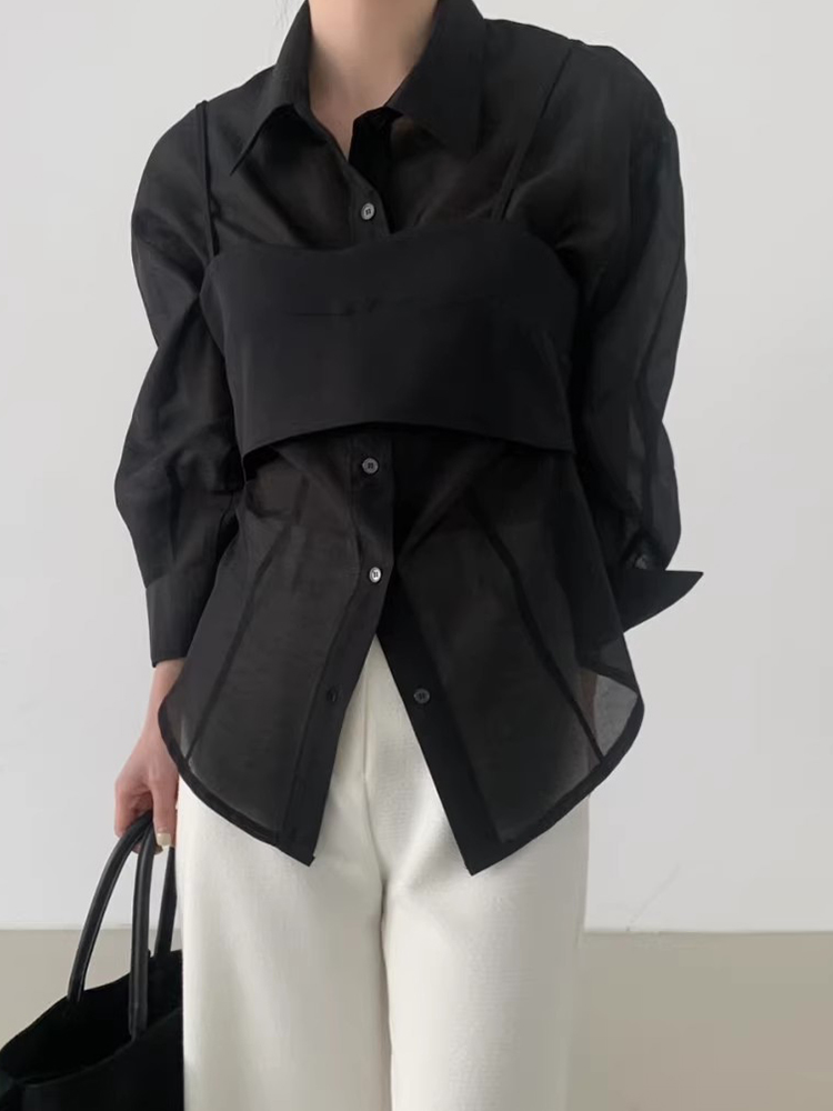 ブラックシャツ