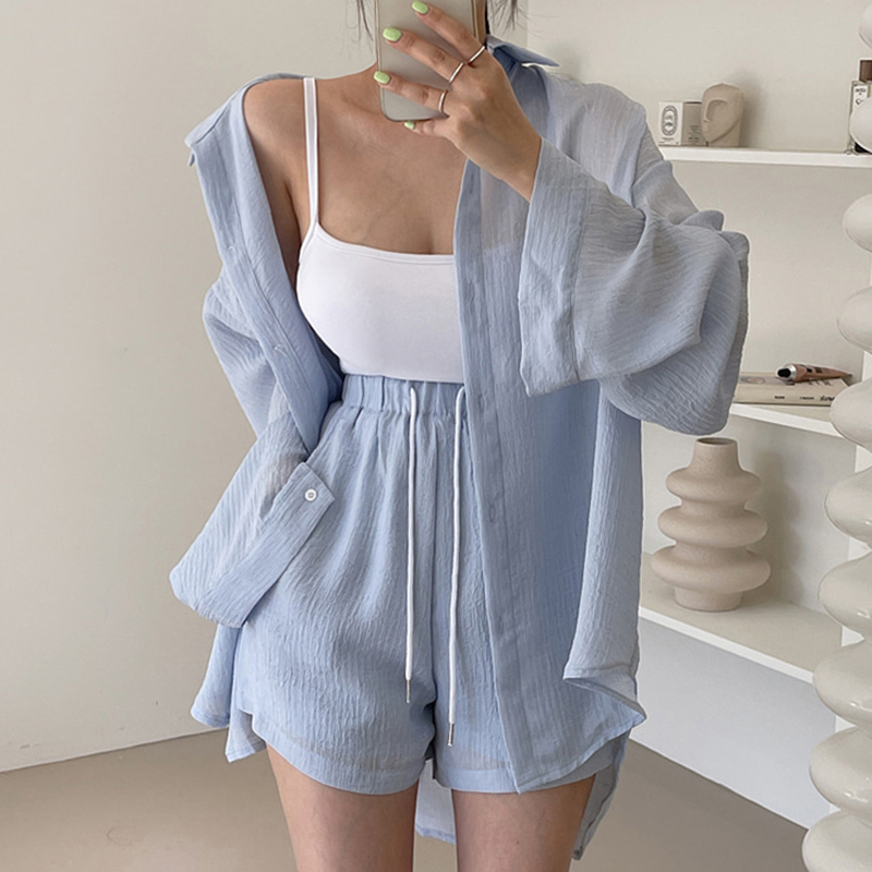 ラフ感満点のサンカットシャツ＋リボン付きショートパンツ ゆるコーデセット