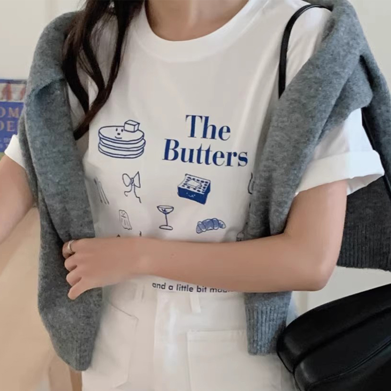 ブルー
