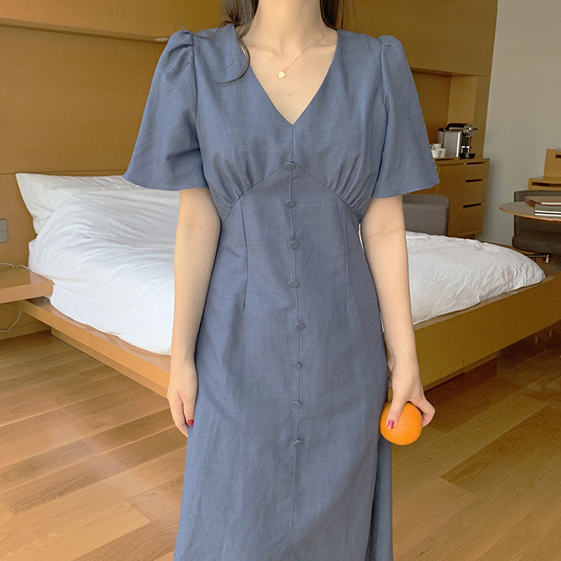 ブルー