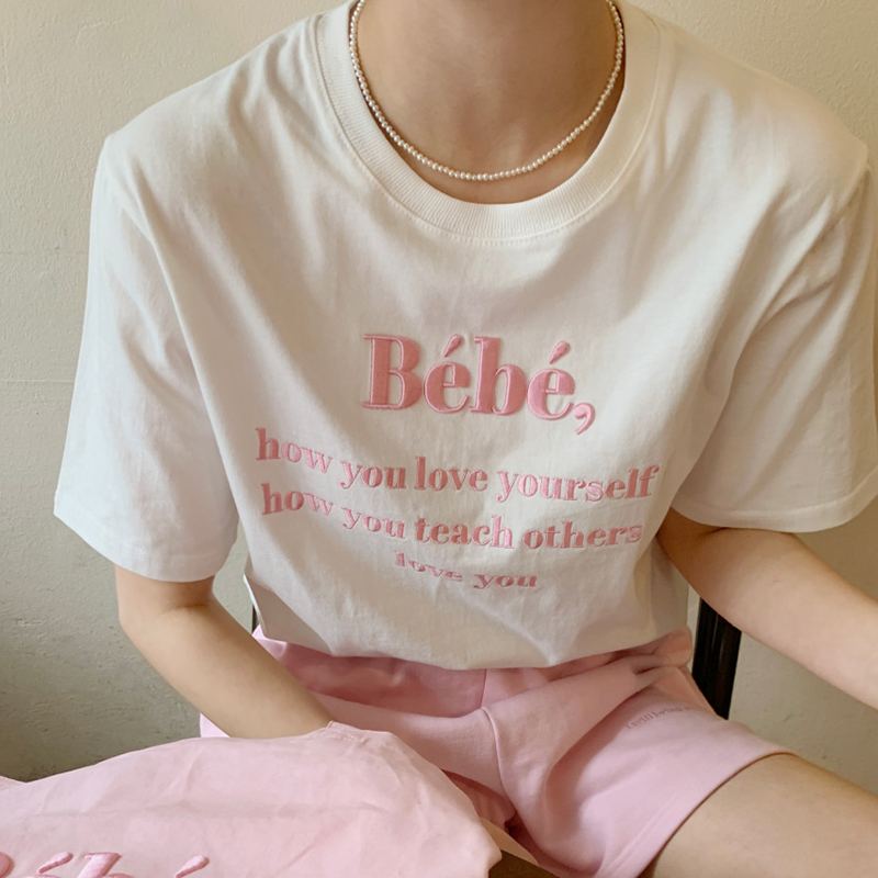 ラウンドネック  ゆったり  着回し力抜群  Tシャツ  トップス  半袖Tシャツ  レトロ  シンプル  韓国風