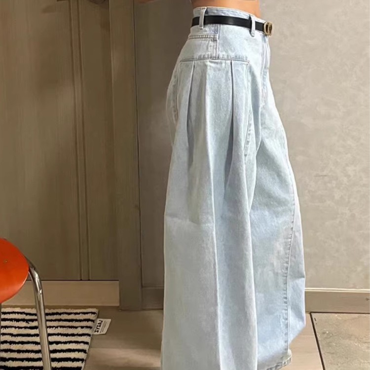 小柄でデザイン性あるプリーツウォッシュドワイドレッグデニムパンツ（ハイウエスト・スリム）
