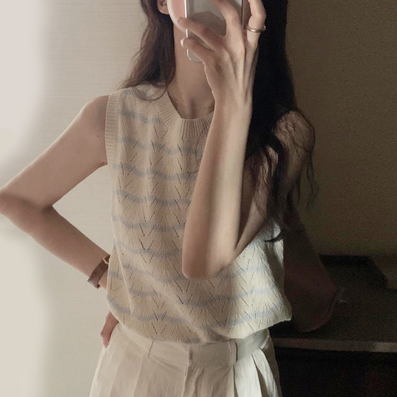 ブルー