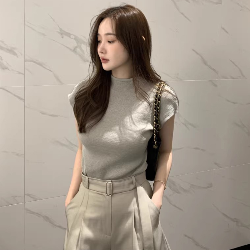 グレー ニットトップス ハーフネック スリムフィット シンプル可愛いデザイン