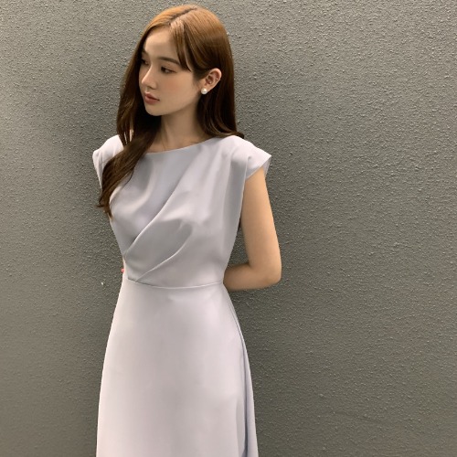 ブルー
