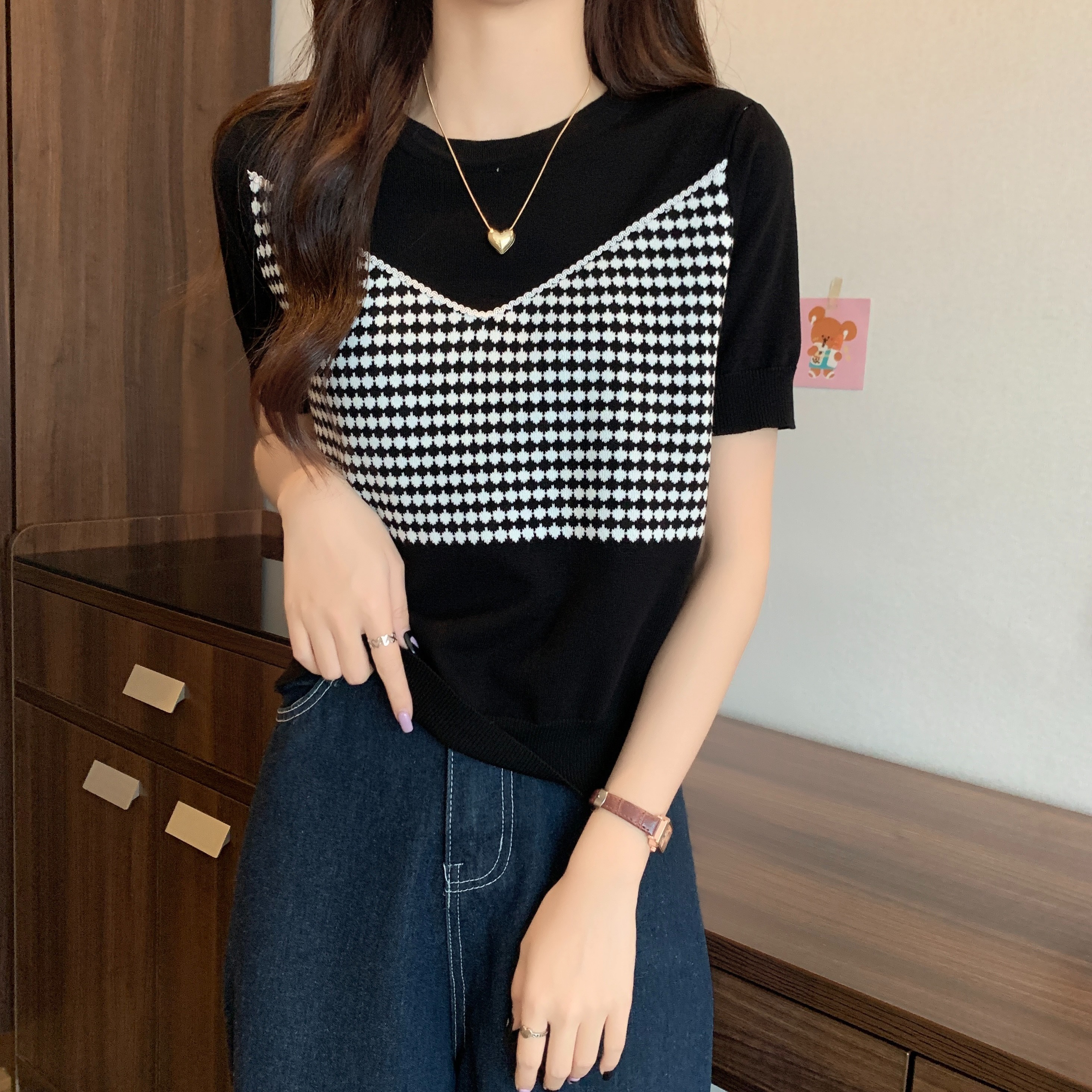 冷感ニット素材のチェック柄レイヤード風 パフスリーブが可愛いニットTシャツ