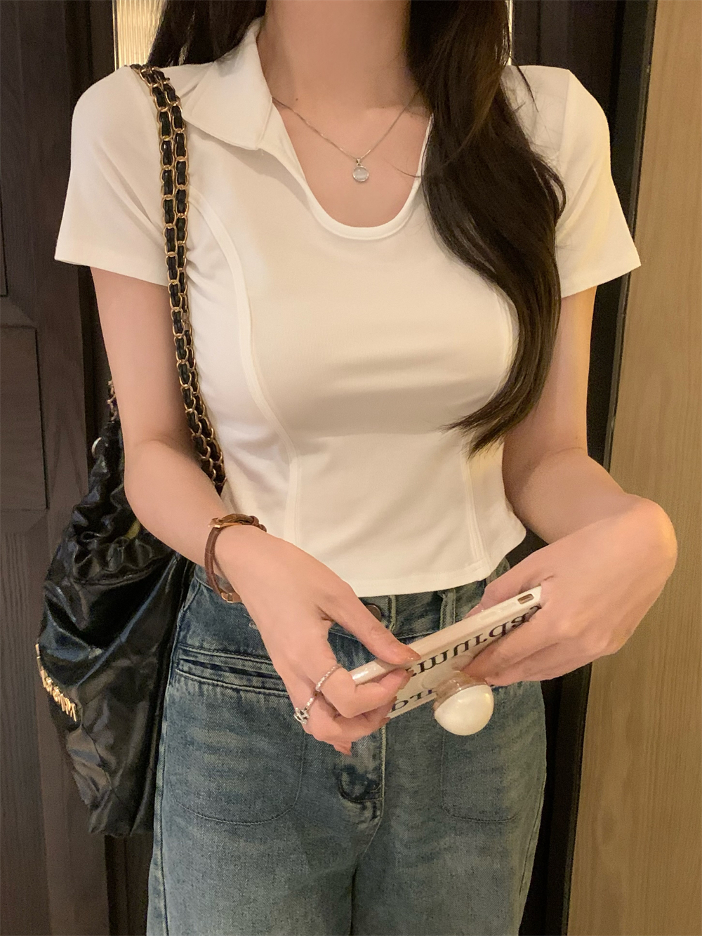 ホワイト