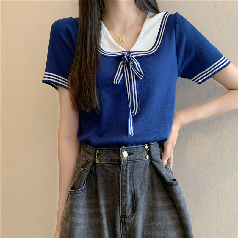 ブルー