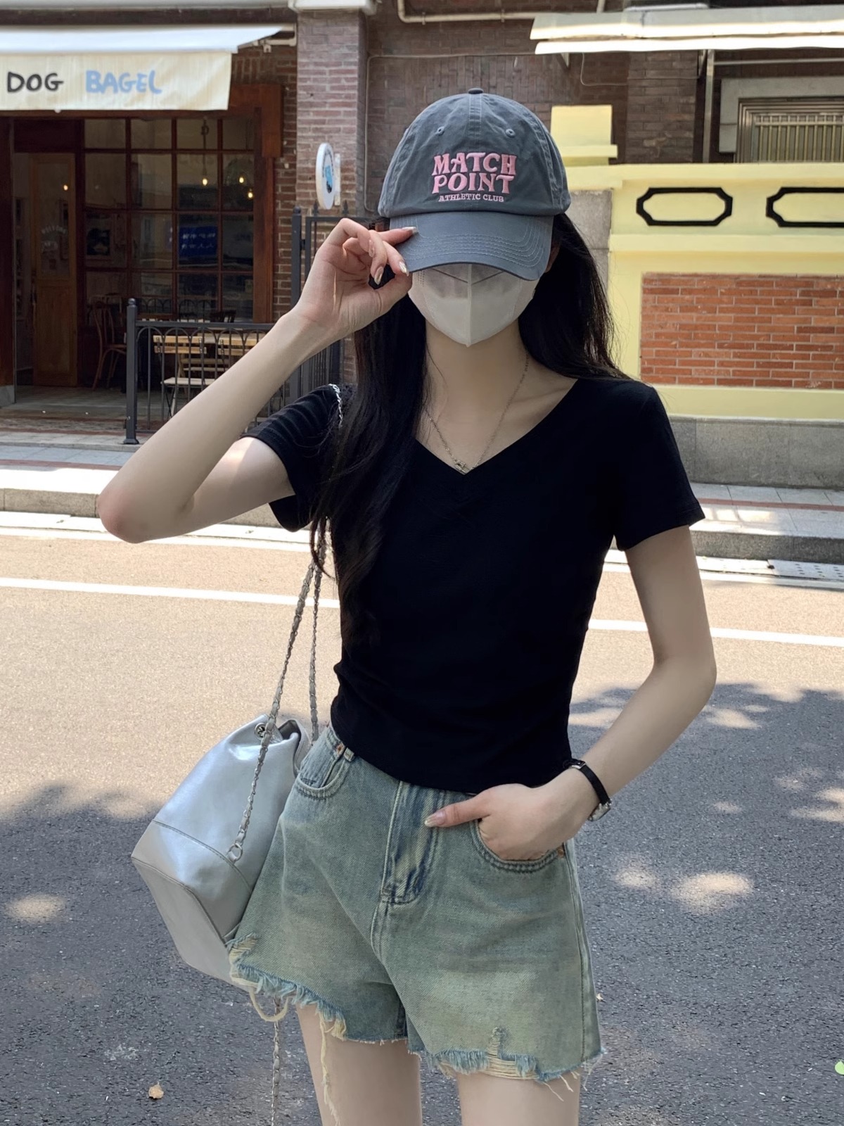 ブラック