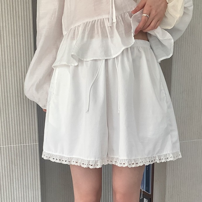 ハート刺繍 レーストリム ゴムウエスト ショートパンツ