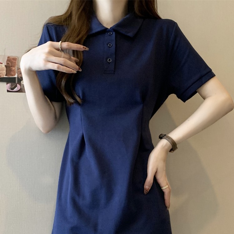 ウエストマーク付きポロ襟 ワンカラーコットン素材のTシャツ風ワンピース