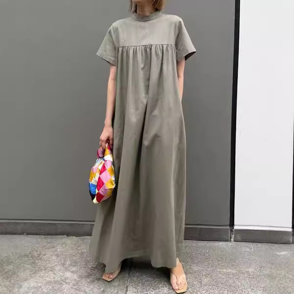コットン素材のゆったりシルエットが心地よいラウンジ風ロングワンピース