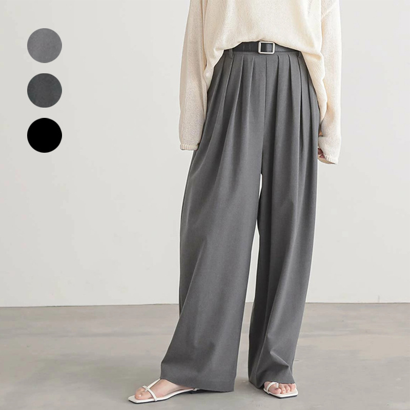 ハイウエストで美脚見せが叶う落ち感ストレートパンツ