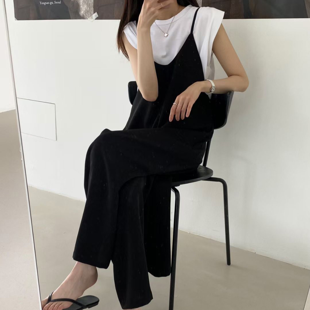 細ストラップ ゆったりシルエット ワイドジャンプスーツ