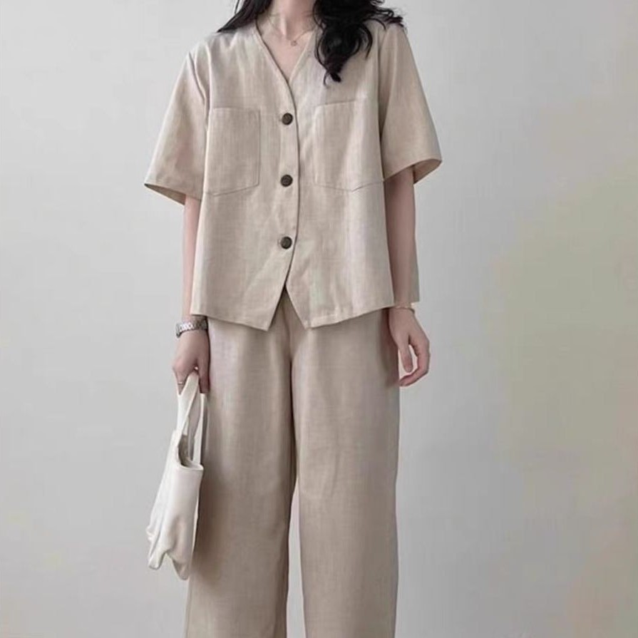 ノーカラー半袖トップスとゆったりワイドパンツセット ファッションツーピース