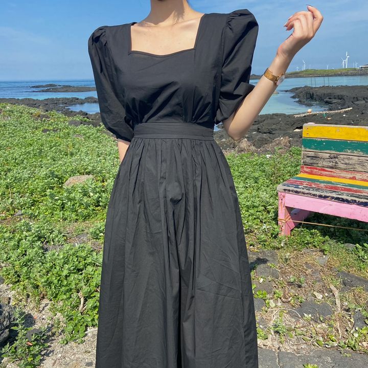 ブラック