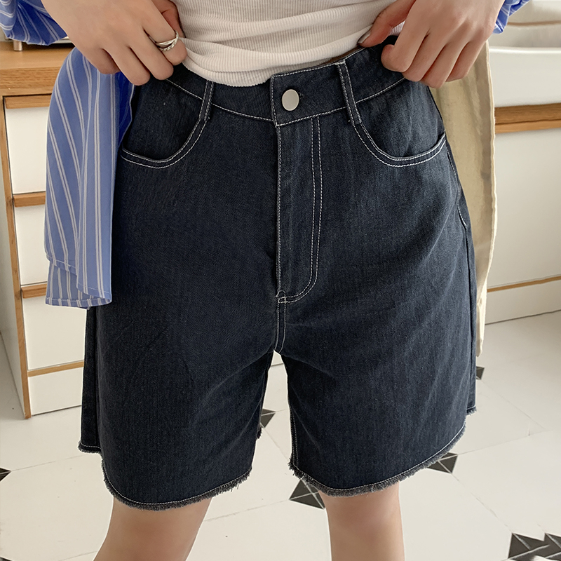 ブルー