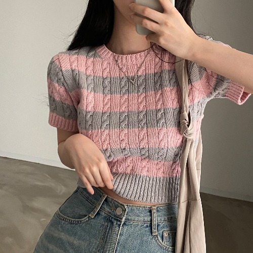 ピンク