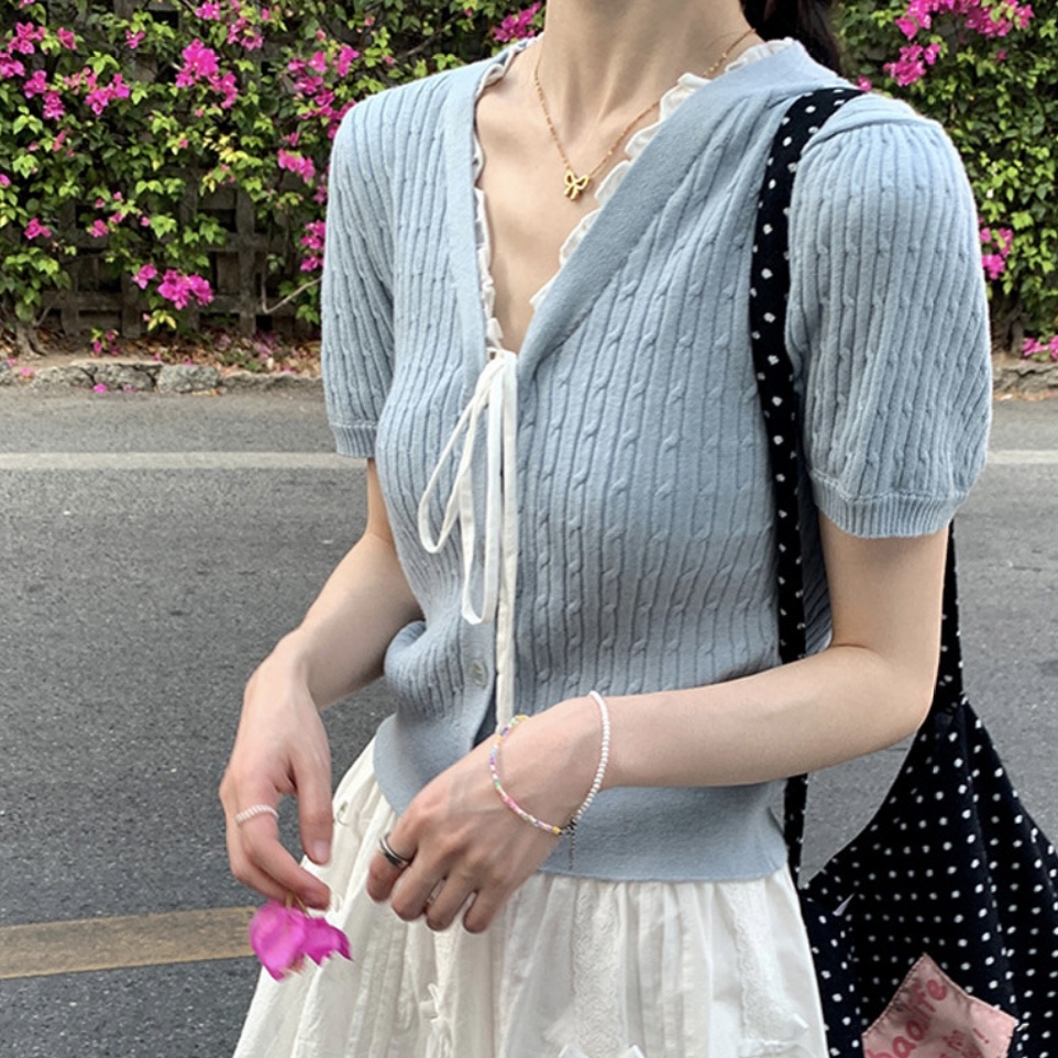 ブルー
