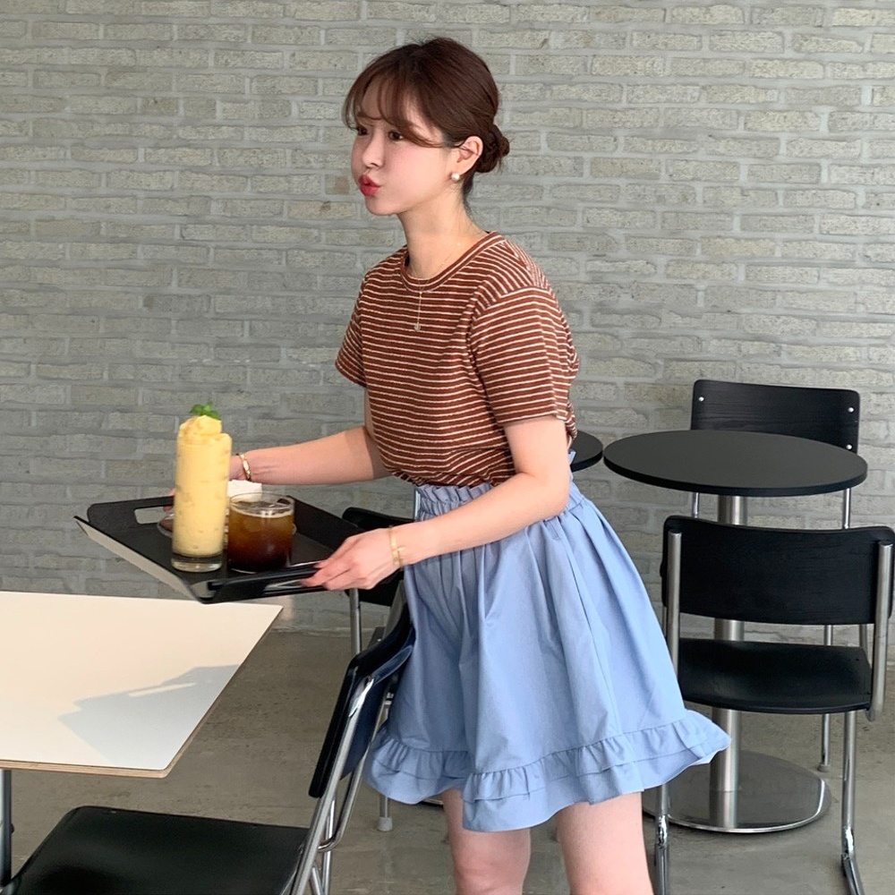 ブルー