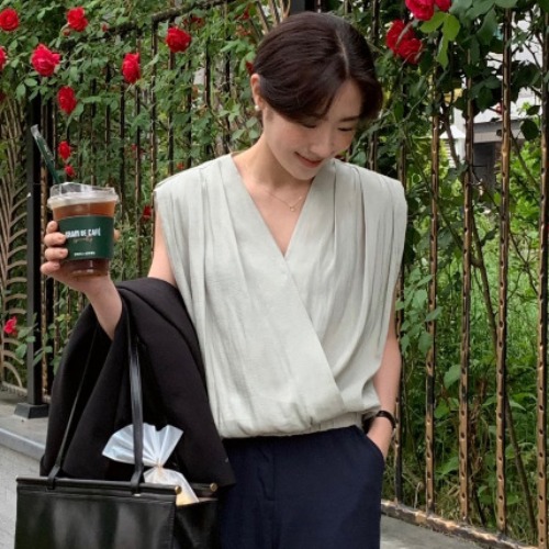 ミントグリーン