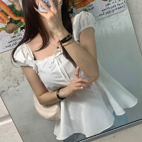 ホワイト