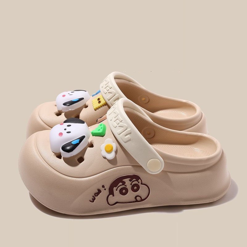 カーキ