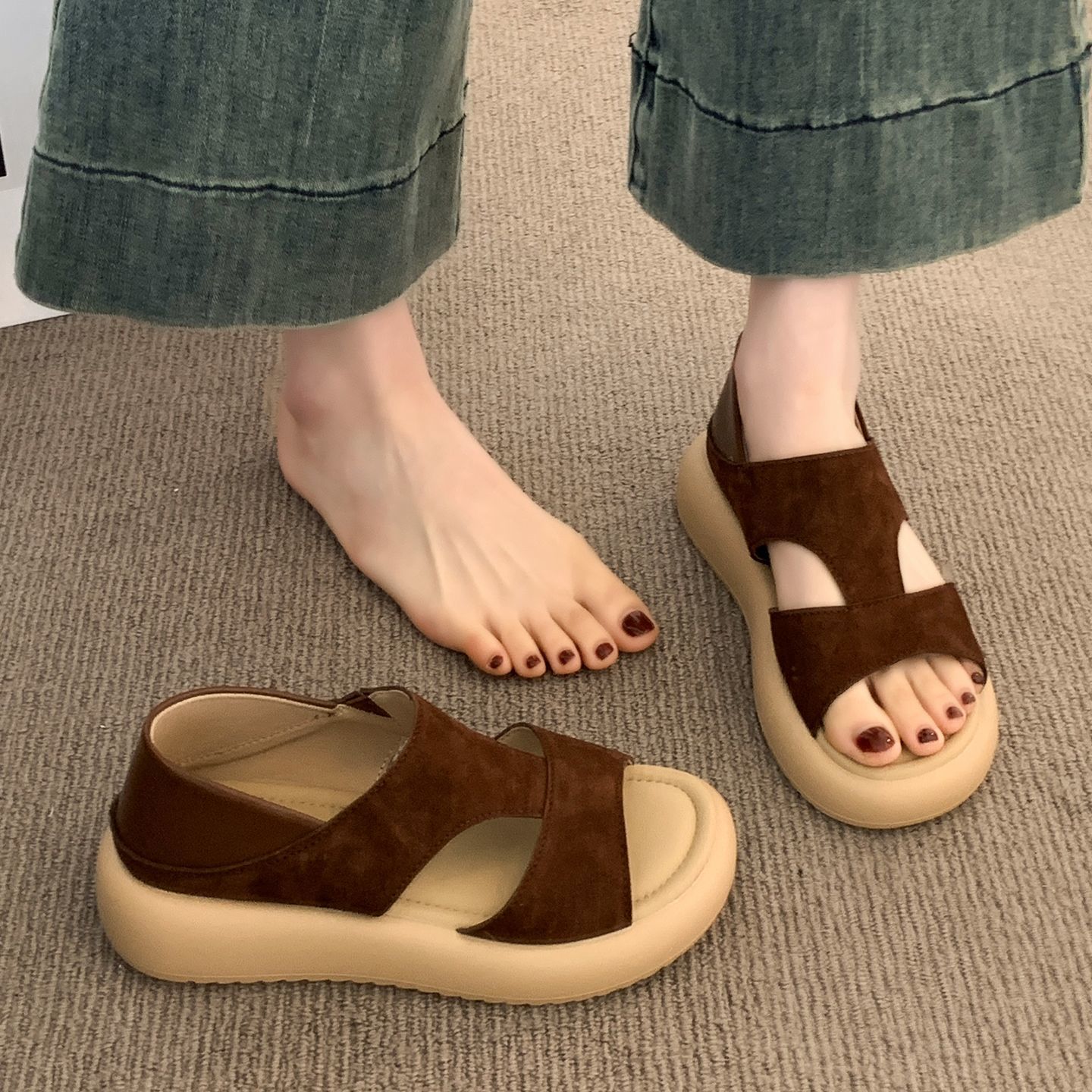 ブラウン